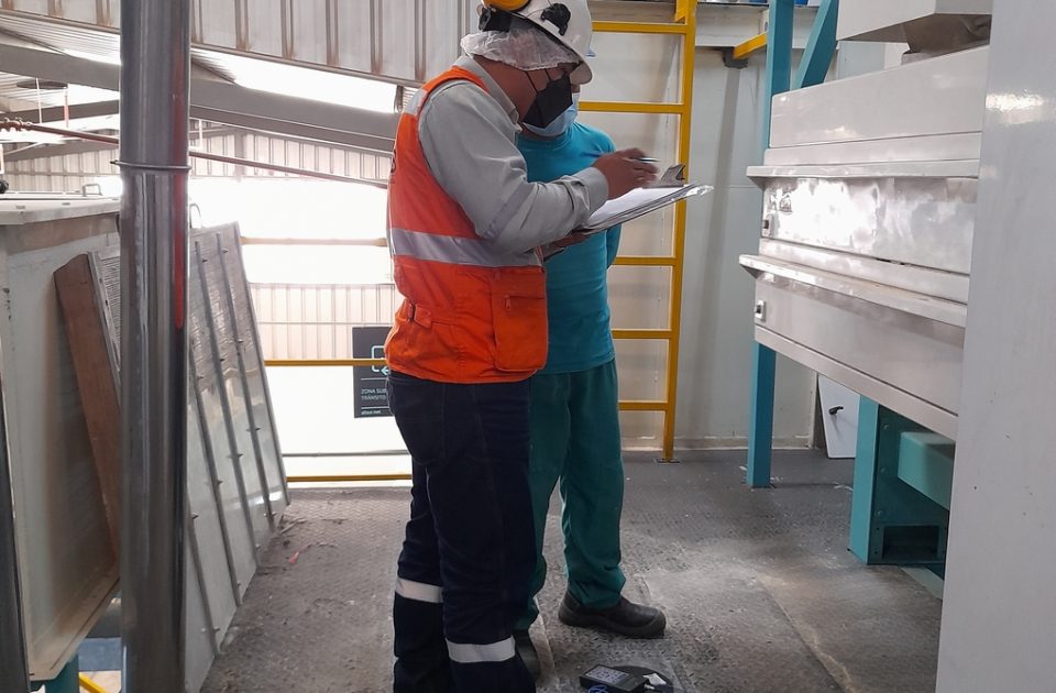 Monitoreo de vibración ocupacional de cuerpo entero en la empresa ALISUR S.A.C.